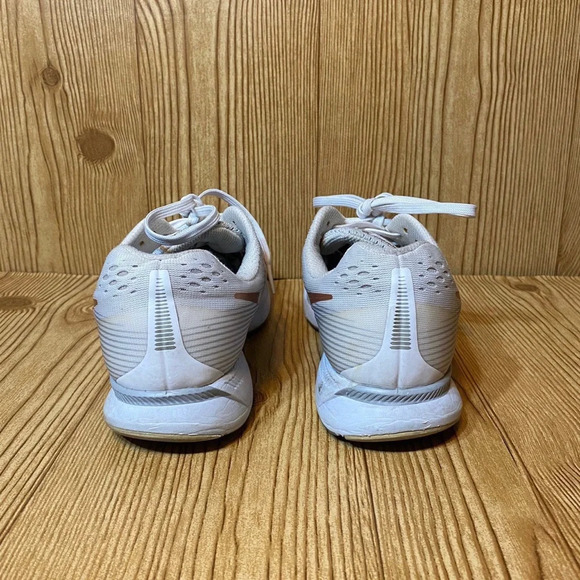 Nike Air Zoom Pegasus 34 running sneakers
Women’s size 8 - Picture 3 of 4
